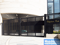 Wonderlee Counter Balanced Gate