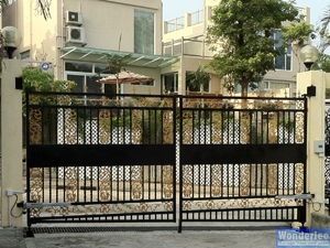 Swing gate setup